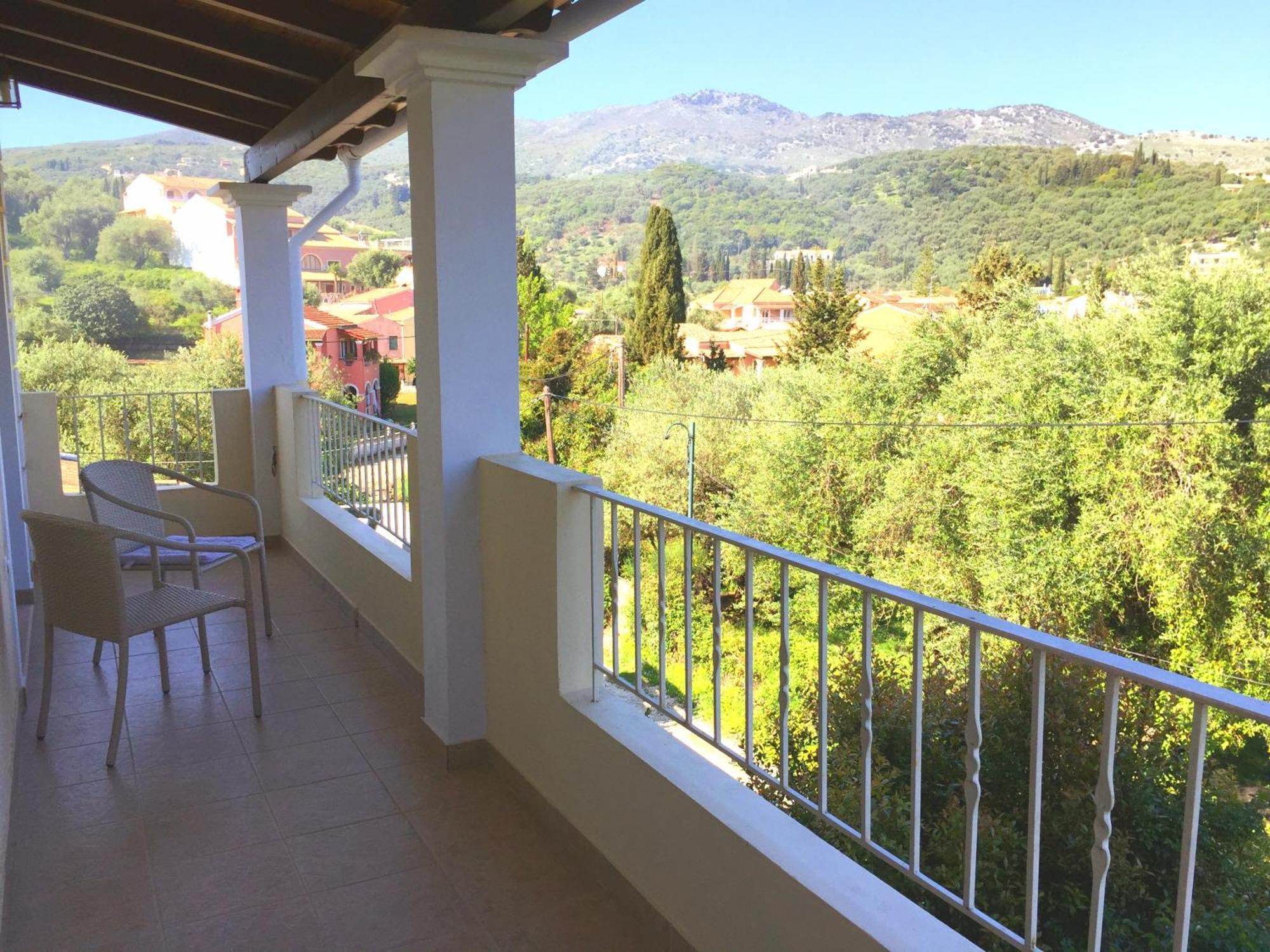 Villa Petrino - Central Flat Location Within Kassiopi. Sleeps 8 Exterior foto